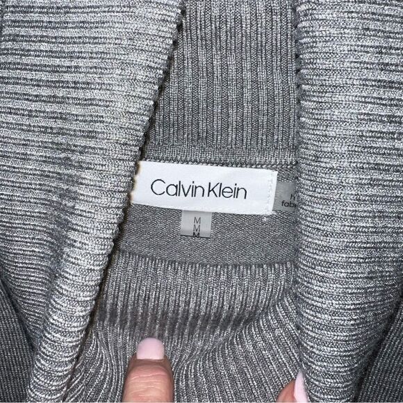 Calvin Klein Grey, white and black colorblock turtleneck sweater- NWOT sz. LG - Picture 11 of 11